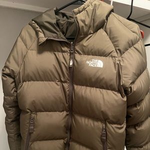 Boys North Face down winter coat. Excellent condition